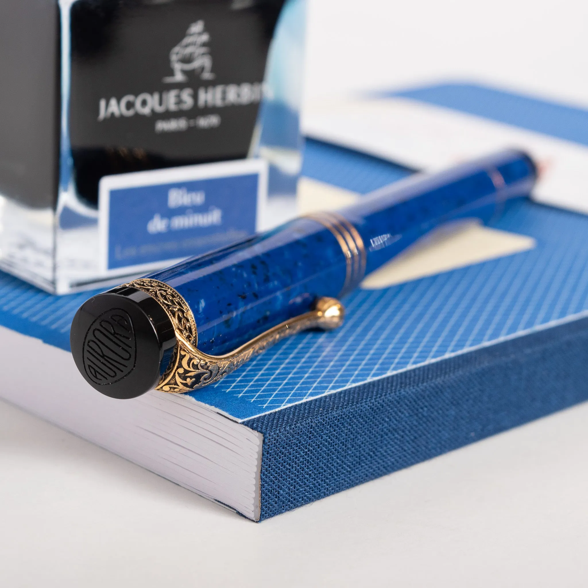 Aurora Internazionale Blue Limited Edition Fountain Pen