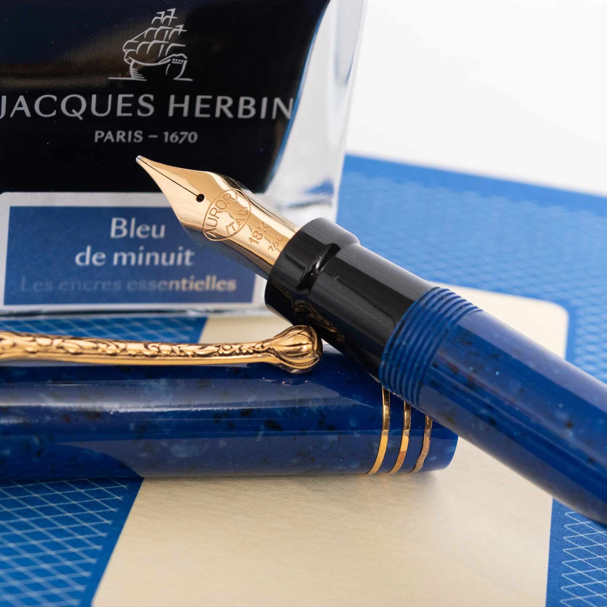 Aurora Internazionale Blue Limited Edition Fountain Pen