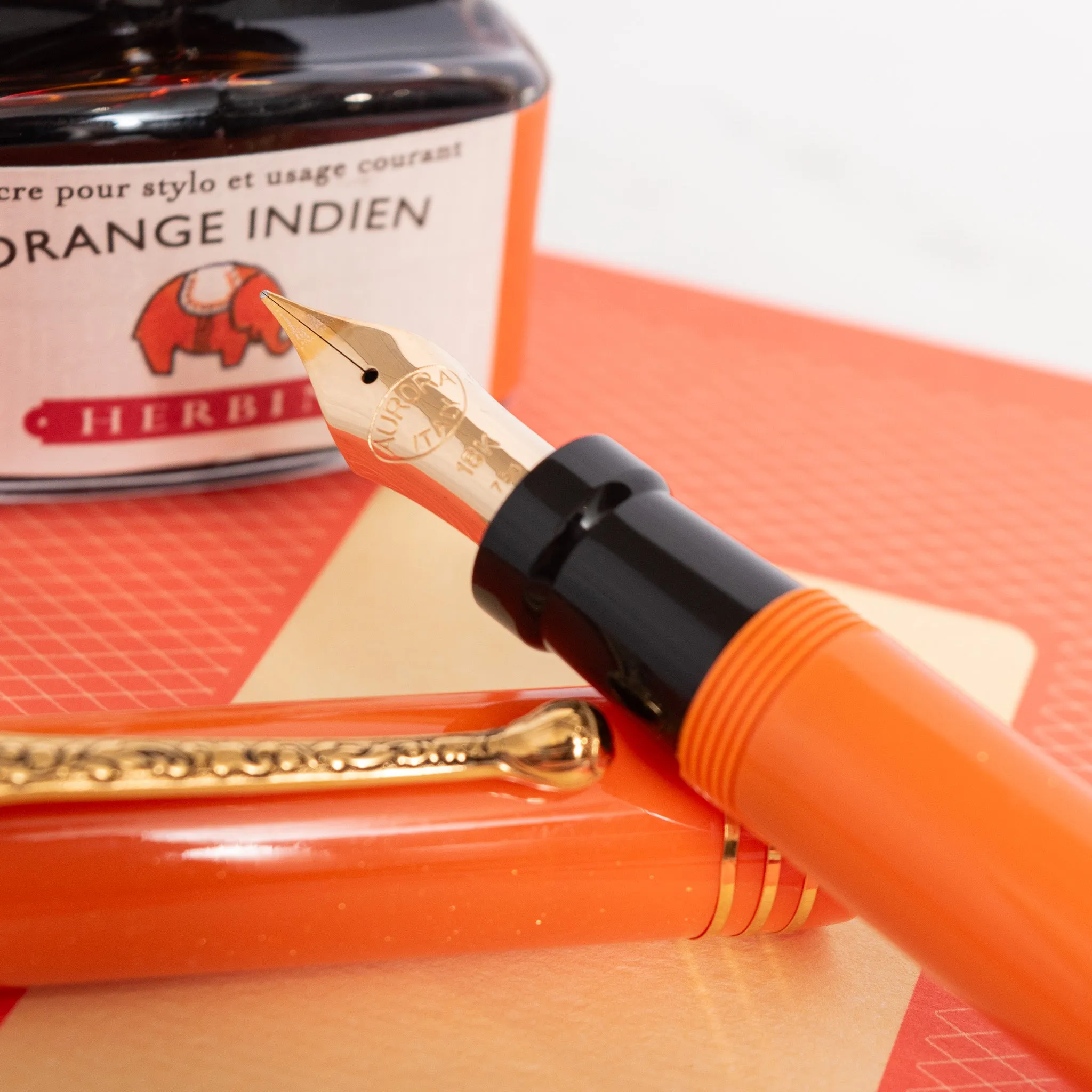 Aurora Internazionale Orange Limited Edition Fountain Pen