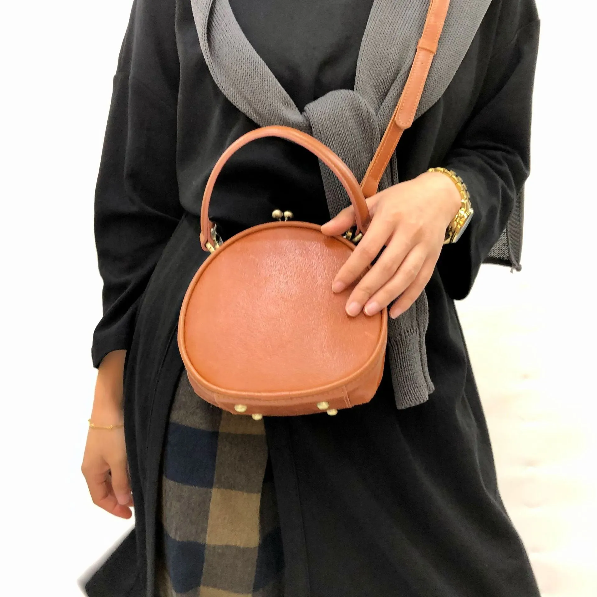 Black Round Leather Bag for Women Leather Petite Round Crossbody Shoulder Bag for Women