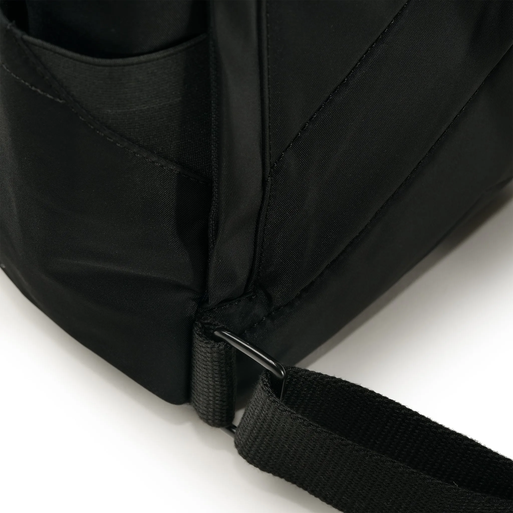 Creative Waste Canfield B Black / Avocado Recycled Nylon