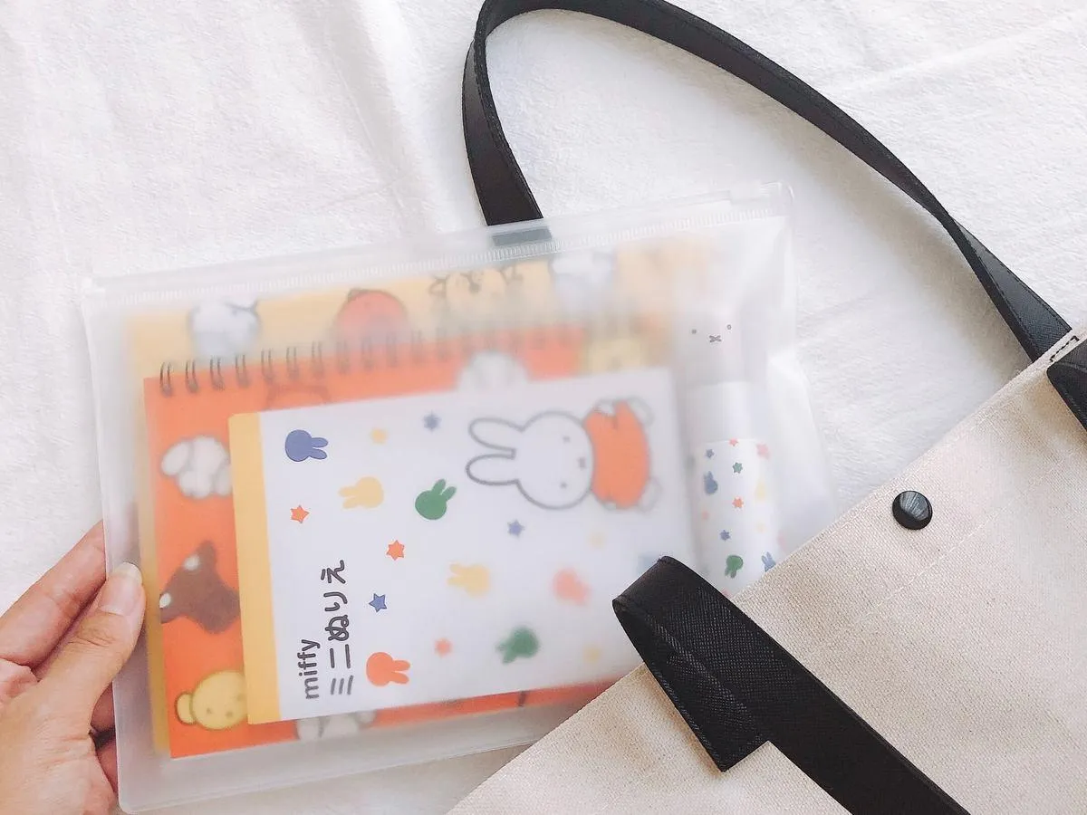 Kutsuwa MF66 A5 A6 Miffy Graffiti Book Six-color Pencil Holder Set Miffy Coil Drawing Book Miffy Around