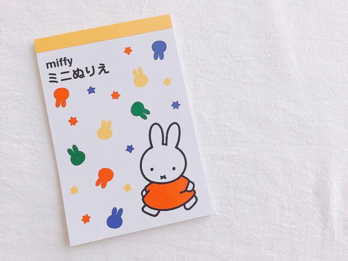 Kutsuwa MF66 A5 A6 Miffy Graffiti Book Six-color Pencil Holder Set Miffy Coil Drawing Book Miffy Around