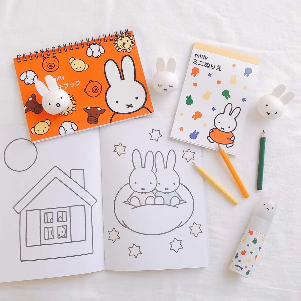 Kutsuwa MF66 A5 A6 Miffy Graffiti Book Six-color Pencil Holder Set Miffy Coil Drawing Book Miffy Around