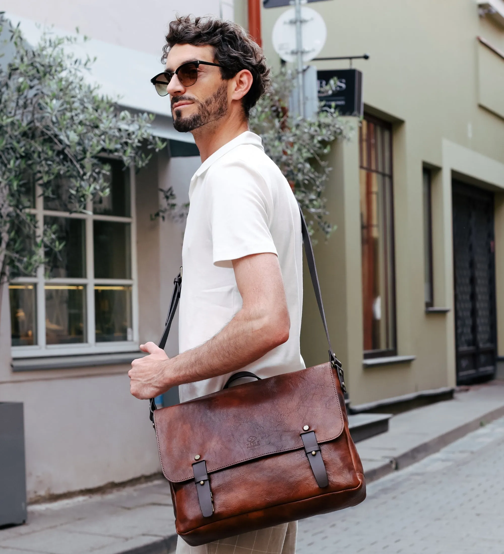 Large Full Grain Italian Leather Messenger Bag - I Capture the Castle