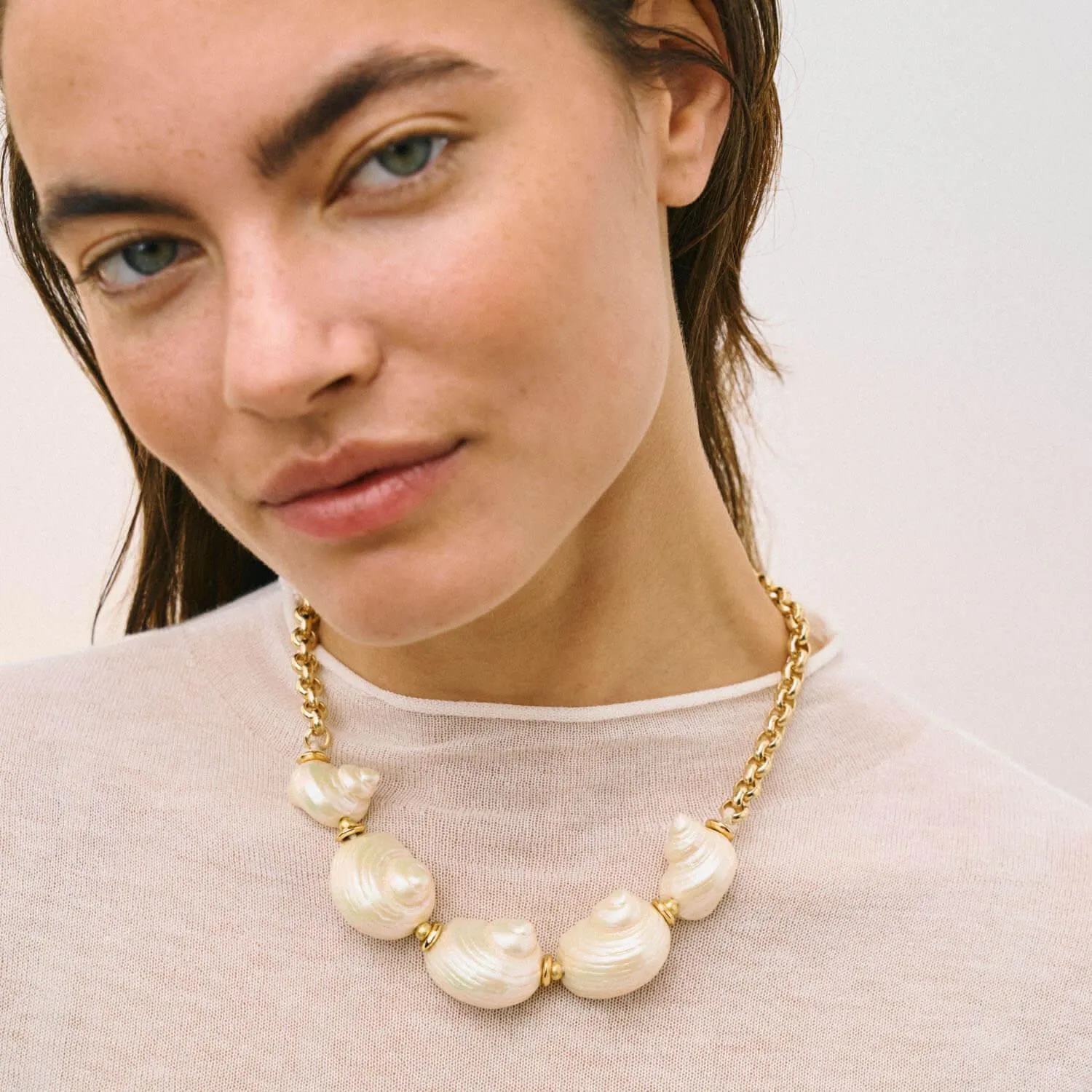 Multi Shell Necklace Pearl