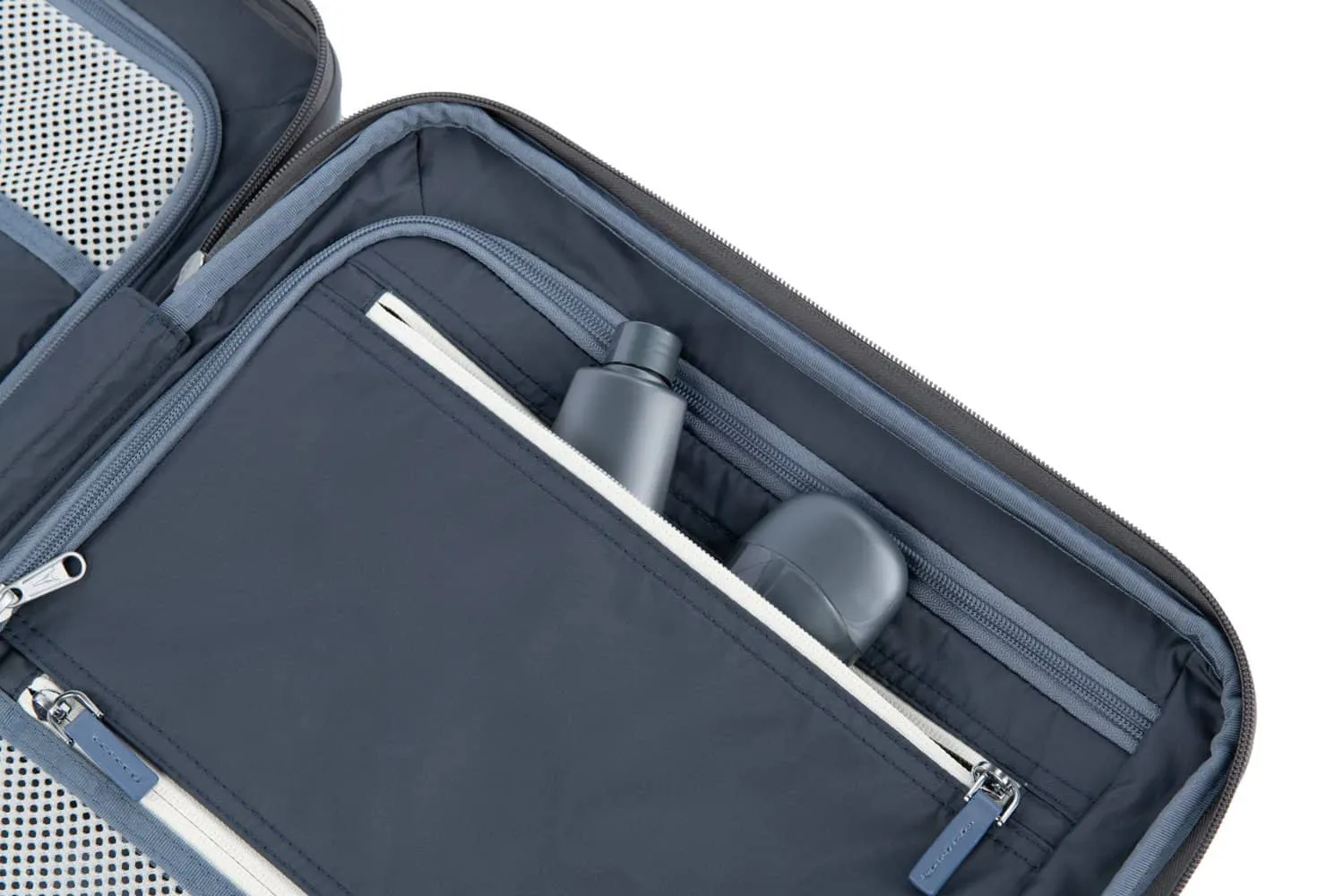 Platinum® Elite Compact Carry-on Business Plus Expandable Hardside Spinner