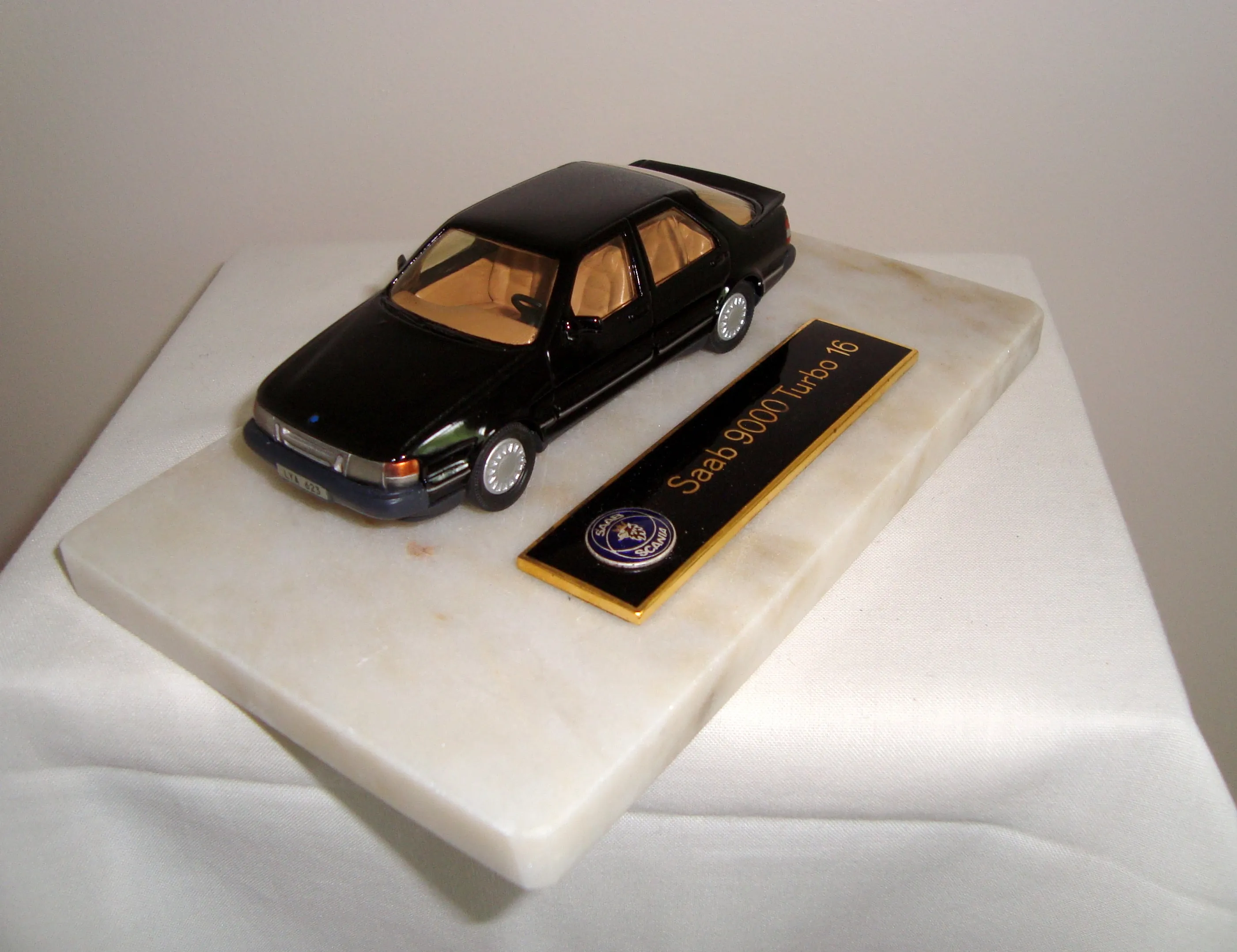 Somerville Model Saab 9000 Turbo 16 Car Dealer's Limited Edition